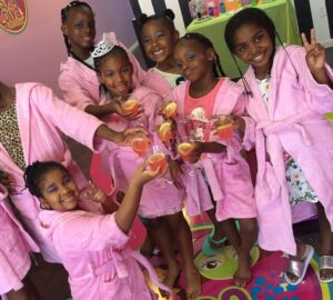 Glitz and glamour party (6 princesses)